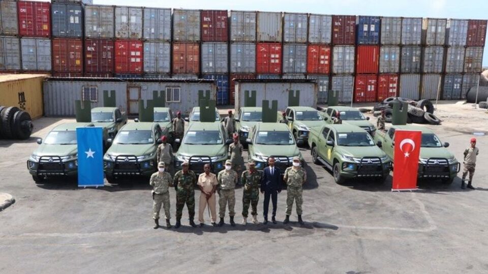 Türkiye'den Somali'ye zırhlı askeri araç desteği