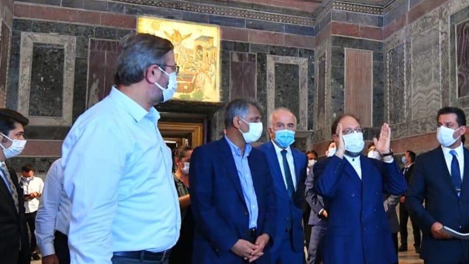 Ali Erbaş Kariye Camii'nde incelemelerde bulundu