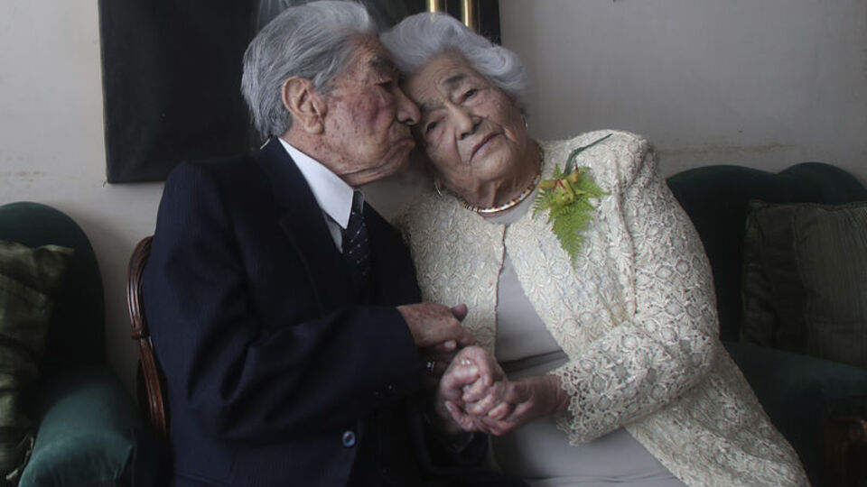 'Yaşayan en yaşlı evliler' olarak rekor kırdılar