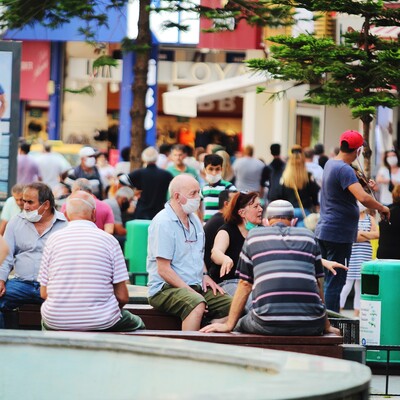 Covid-19 ile ilgili yeni öngörüye dikkat!: İki yılı geçebilir