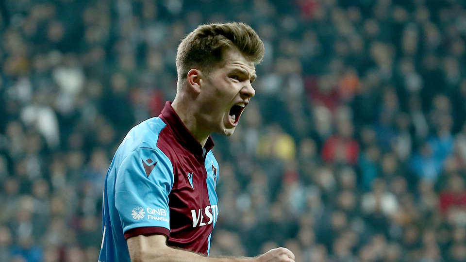 İtalyan devi, Sörloth'un peşinde