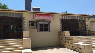 Üvey babasına kurşun yağdırdı!