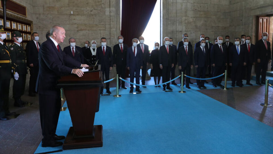 Devlet Erkanı Anıtkabir'de