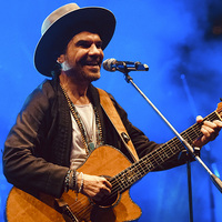 Kenan Doğulu'dan Bodrum'da müzik şöleni