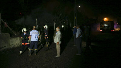 Ankara'da gecekondu alevlere teslim oldu