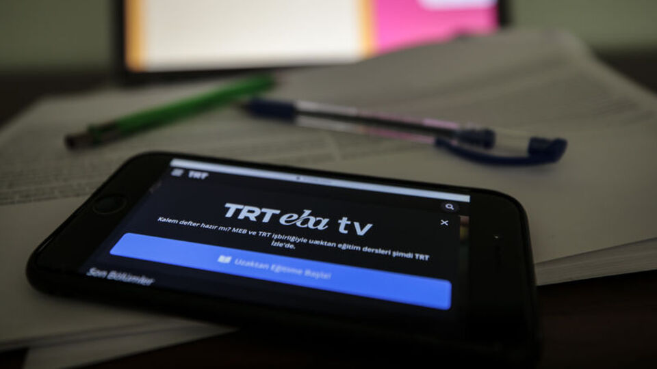 EBA uzaktan eğitim lise ders programı