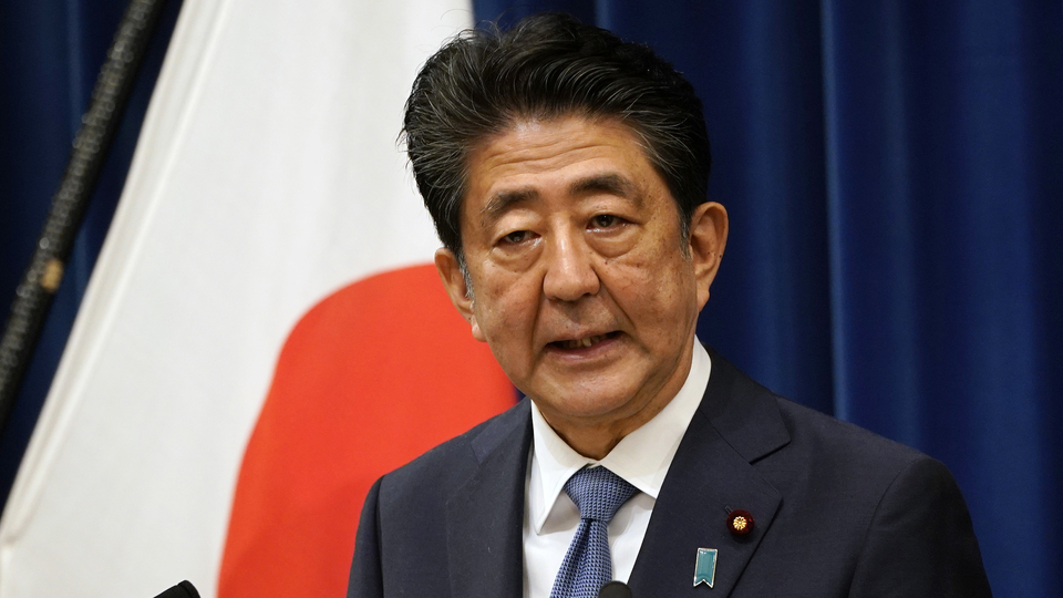 Japonya Başbakanı Abe'nin istifasının ardından 3 isim önde!