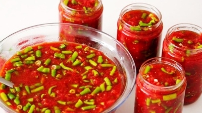 Domatesli biber turşusu hazırlanışı