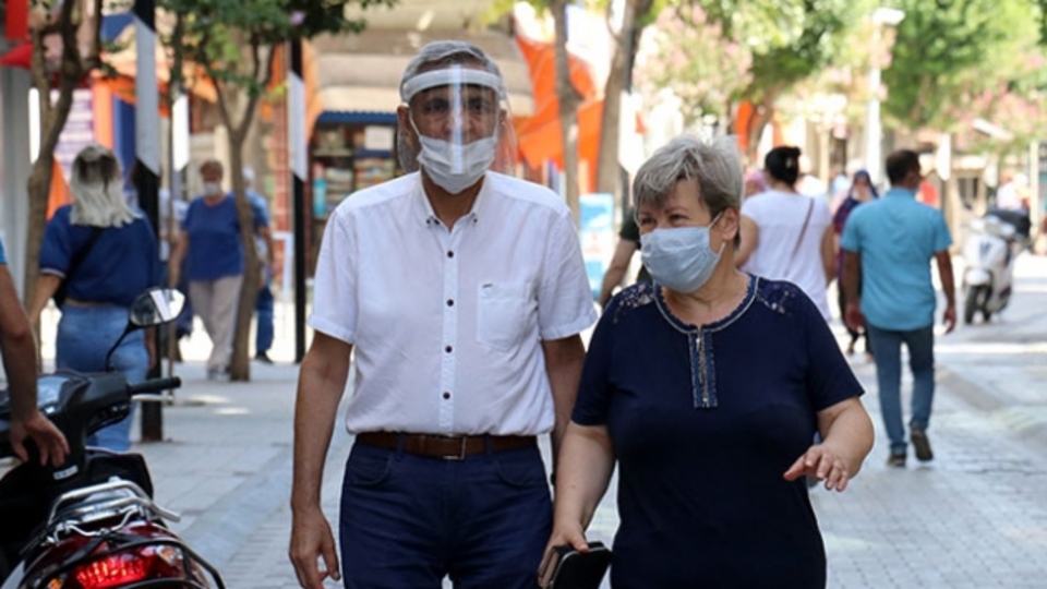 Hafta sonu sokağa çıkma yasağı olacak mı?