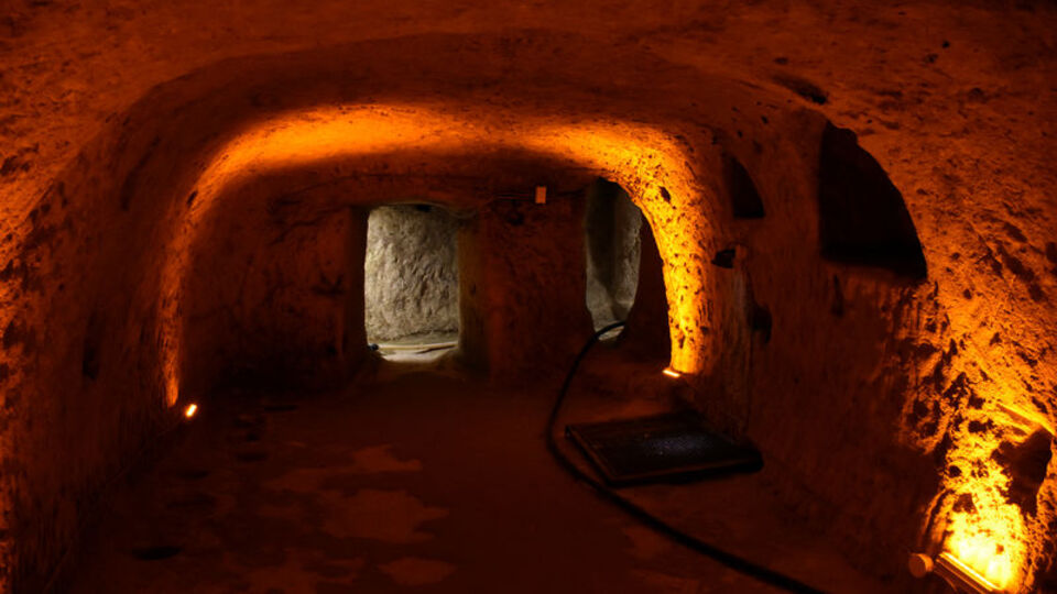 Üzerinde evler var... Altı şehir!