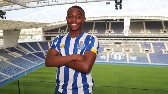 Porto'dan 16'lık transfer