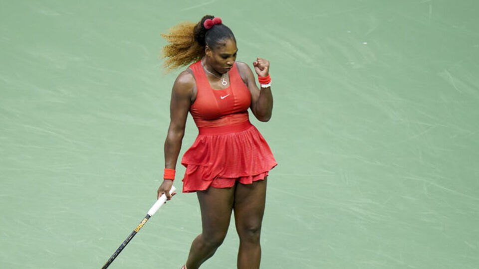 Serena Williams, 2. tura yükseldi