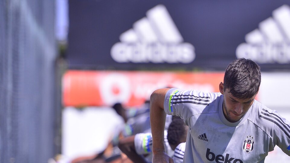 Beşiktaş kondisyon ve taktik çalıştı