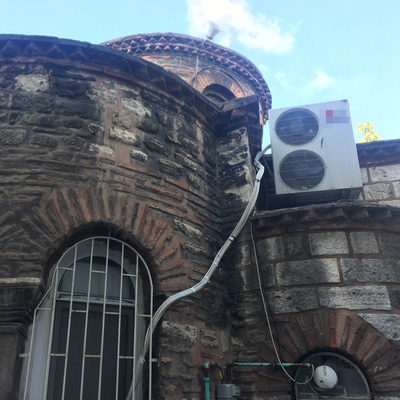 Tarihi camideki iki ayıp kaldırıldı