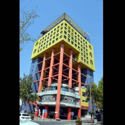 'Dünyanın en saçma binası' için flaş karar!