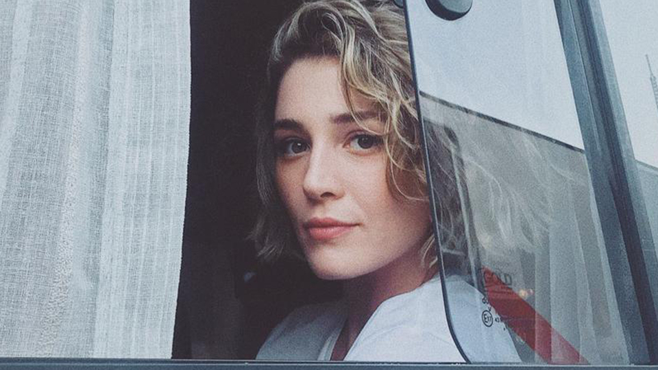 Deniz Işın kimdir?