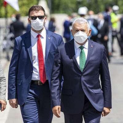 Binali Yıldırım'ın korona testi pozitif çıktı!