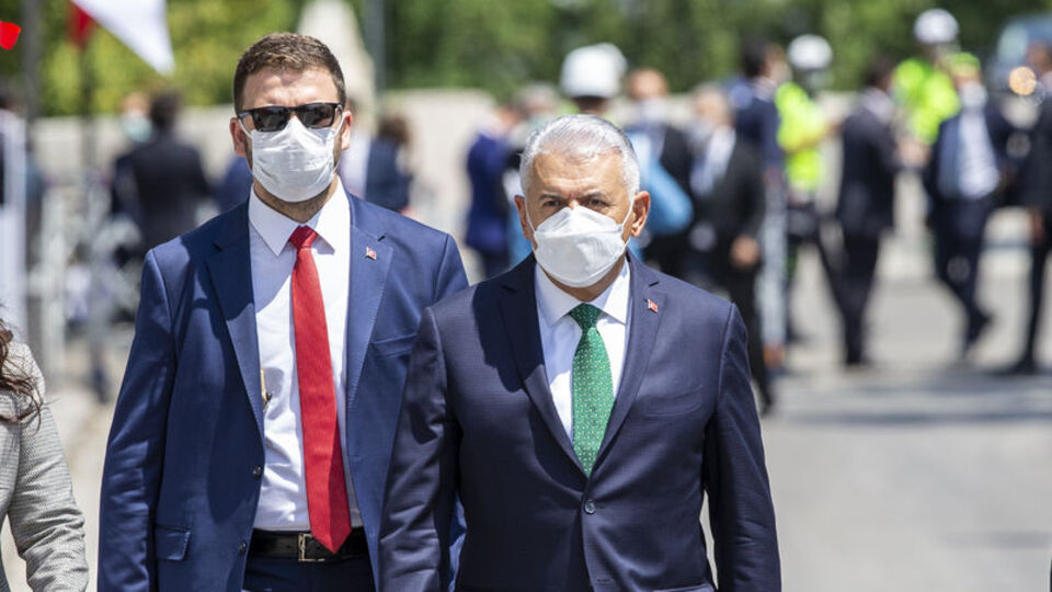 Binali Yıldırım'ın korona testi pozitif çıktı!