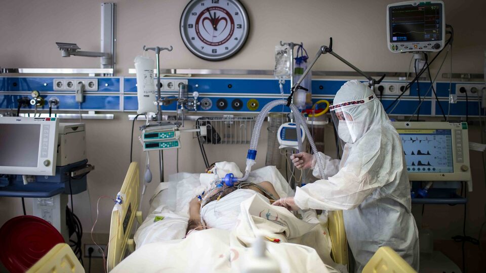 Koronavirüs salgınında yeni vaka sayısı 1642