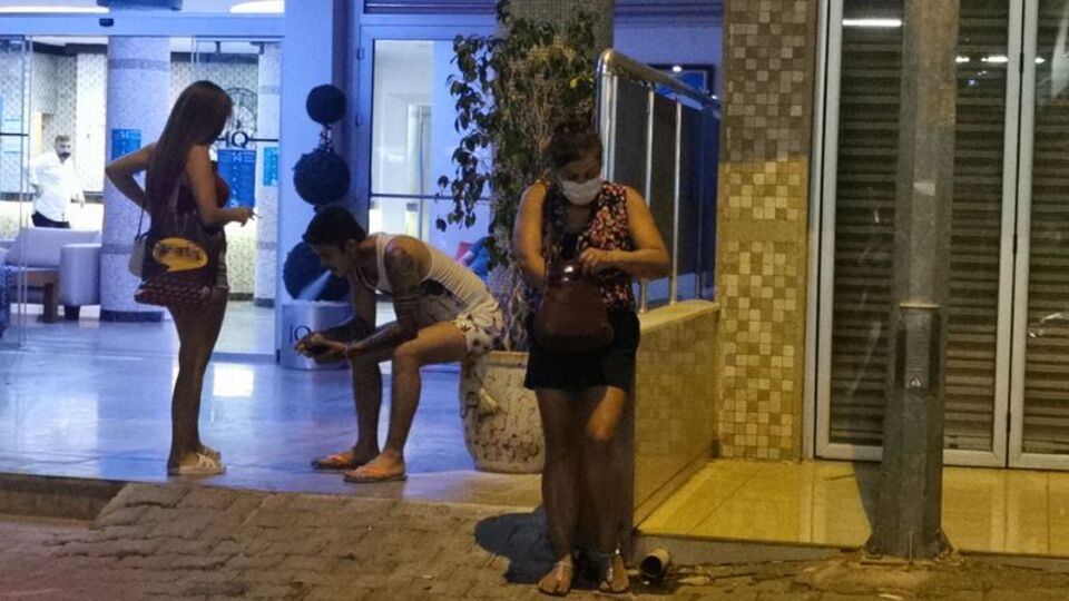 Turistlere otel şoku! Mühürlendi!