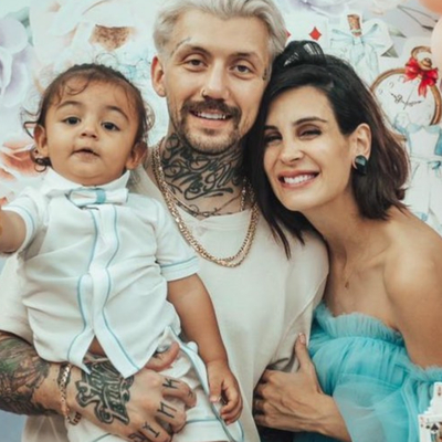 İkinci kez anne oldu