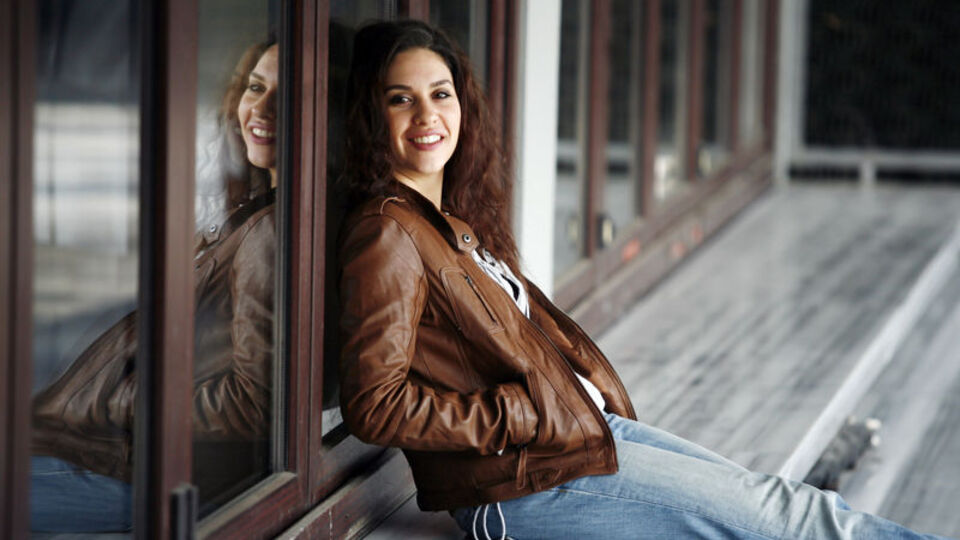 Evrim Alasya kimdir?