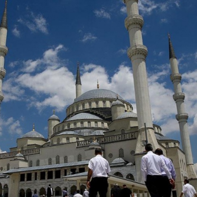 Ankara cuma saati kaçta?