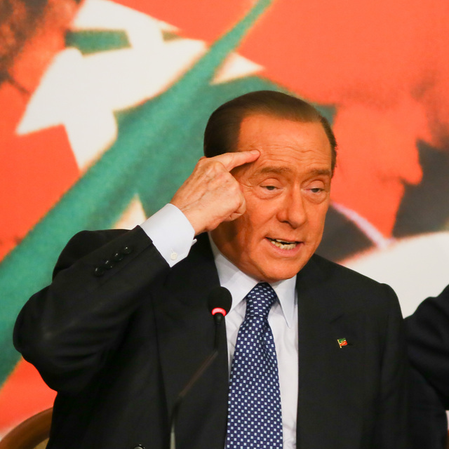 Berlusconi hastaneye kaldırıldı!