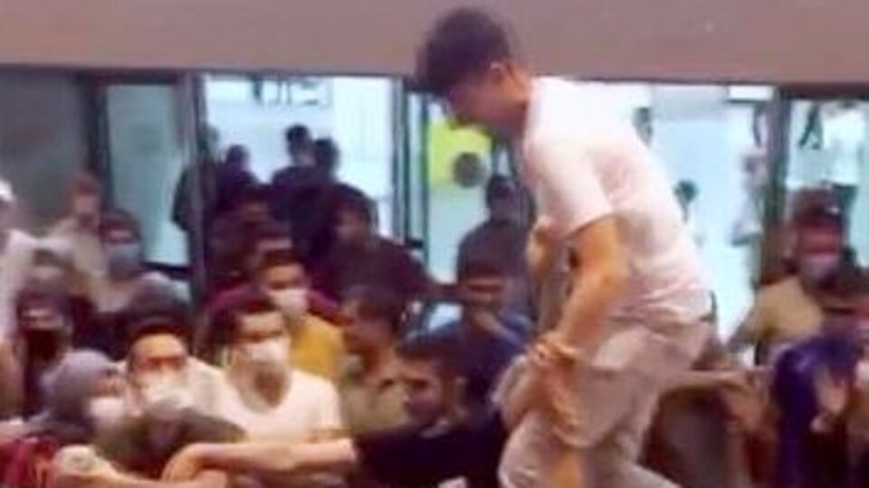 Asker uğurlamalarında Kovid-19 tedbirleri hiçe sayıldı