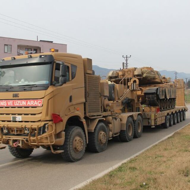 Yunanistan sınırına tank sevkiyatı iddiası!