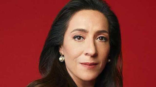 Binnur Kaya kimdir?