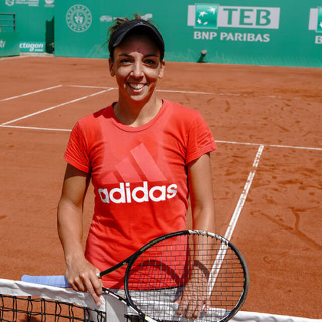 Pemra Özgen, "Wild card"la katılıyor