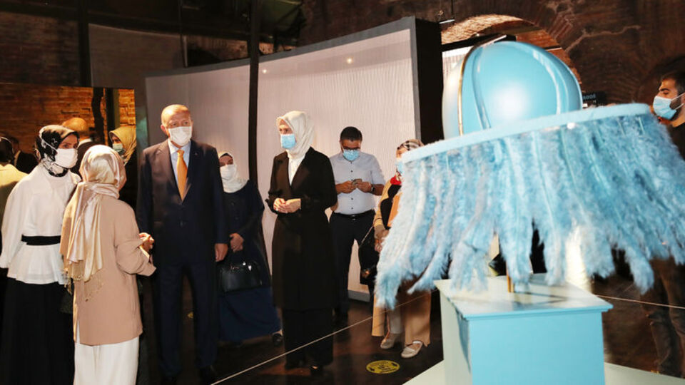 Cumhurbaşkanı Erdoğan'dan sergi ziyareti