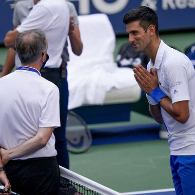 Djokovic diskalifiye edildi!