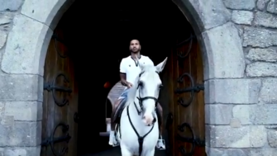 Quaresma, Guimaraes'te! Atlı tanıtım