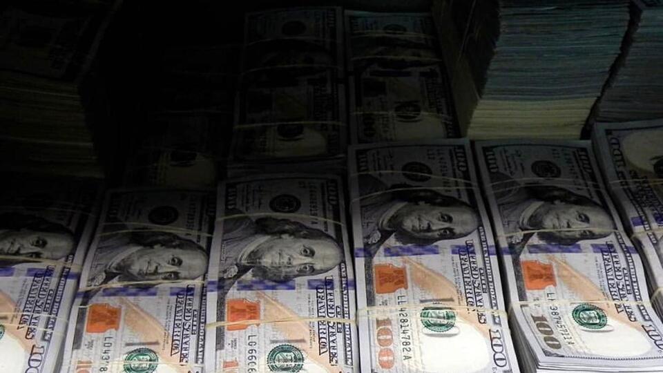 Dolar rekor seviyelerde