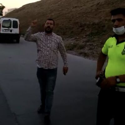 Polise bağırdı: "Birinizi öldüreceğim!" Şehir zorbası!