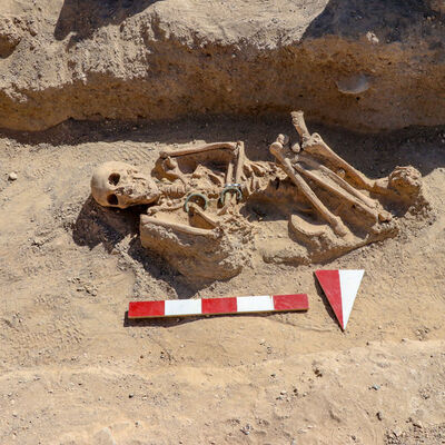 Van'da takılarıyla birlikte bulundu!