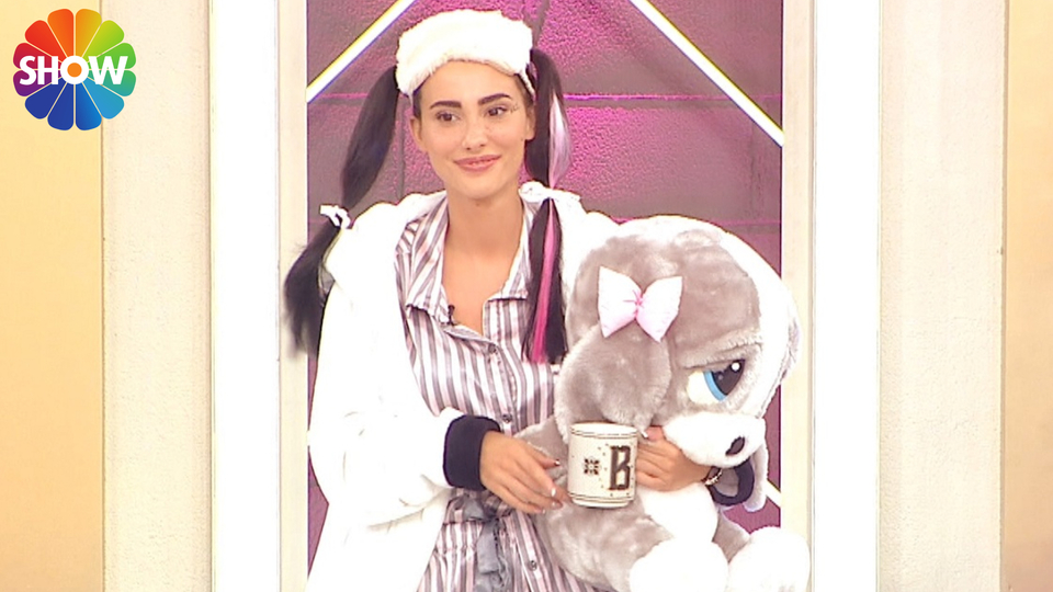 Kuaförüm Sensin'de pijama partisi!