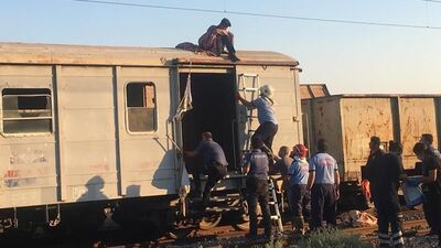 Vagon üzerinde selfie dehşeti!