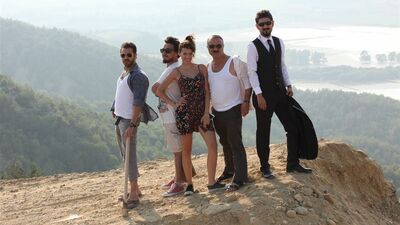 Kara Bela filmi oyuncuları kimlerdir?