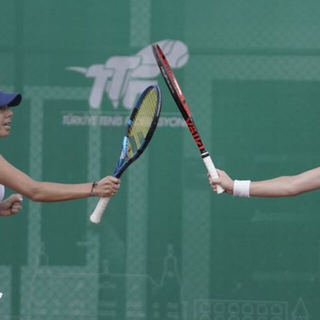 İstanbul'da tenis heyecanı sürüyor