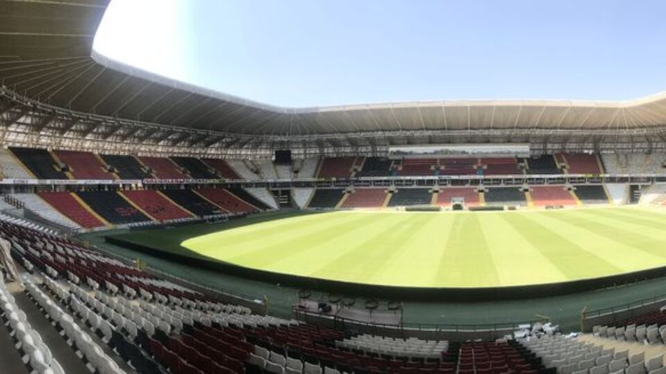 Gaziantep Kalyon Stadı'nda yoğun mesai