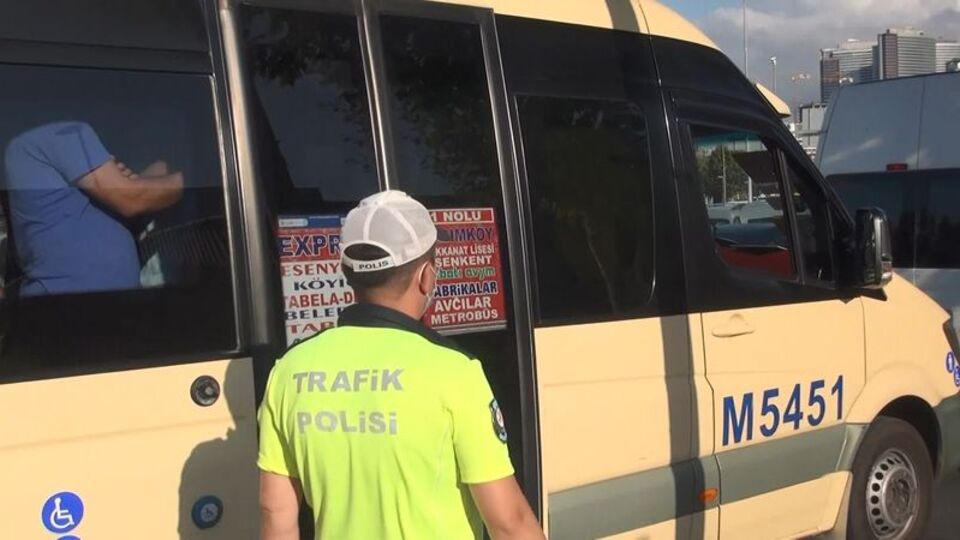 Yine 'koronabüs' görüntüsü!