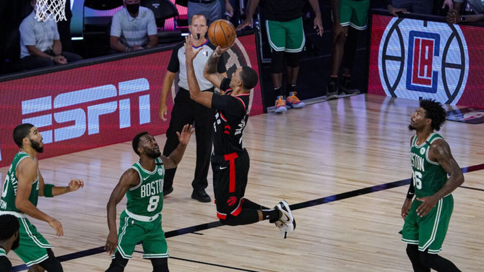 Raptors seriyi son maça taşıdı