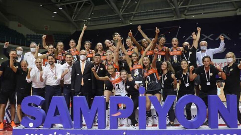 Şampiyonlar Kupası, Eczacıbaşı VitrA'nın