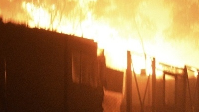 Yunanistan'daki sığınmacı kampında iki günde üçüncü yangın!