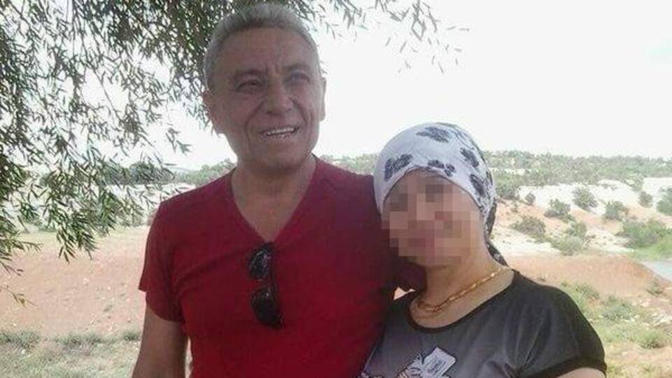 Baltalı vahşet! Kocasını uyurken öldürdü