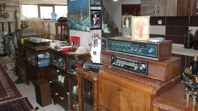 En eskisi 300 yıllık... Evin bodrumunda saklıyor