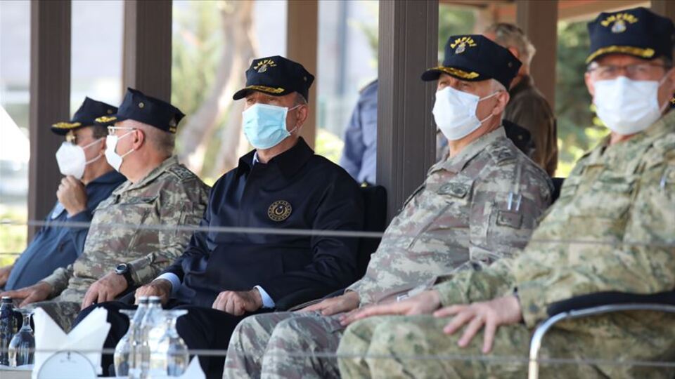 Bakan Akar'dan flaş açıklamalar